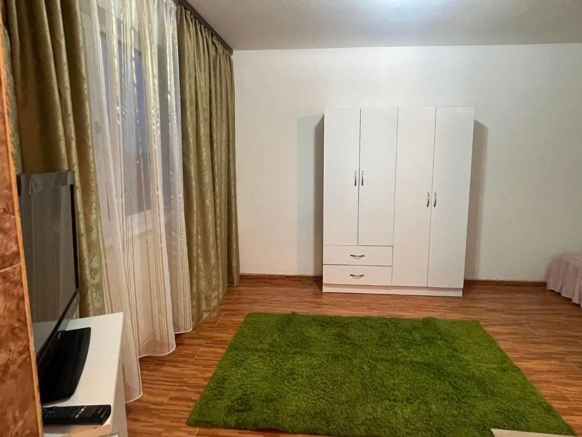 One Room Apartment Ptm Bucarest Esterno foto