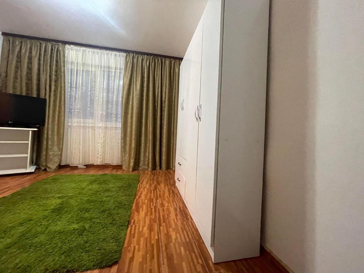 One Room Apartment Ptm Bucarest Esterno foto