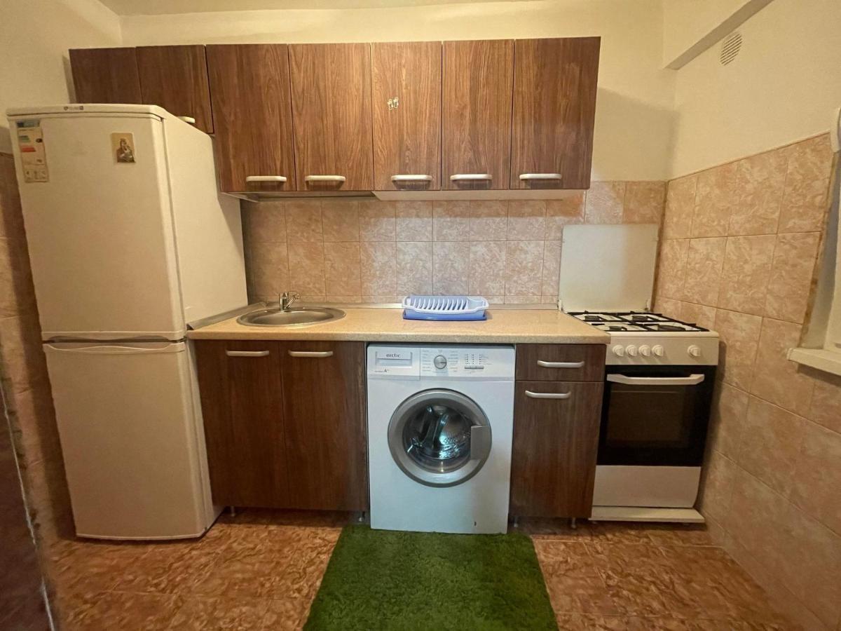One Room Apartment Ptm Bucarest Esterno foto